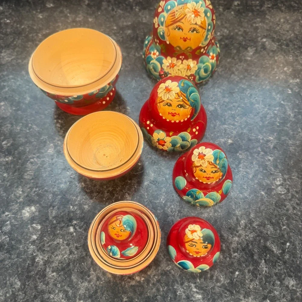 Russian Nesting Dolls Matryoshka 10 Piece Set Red Floral Hand Painted Wood 6in
